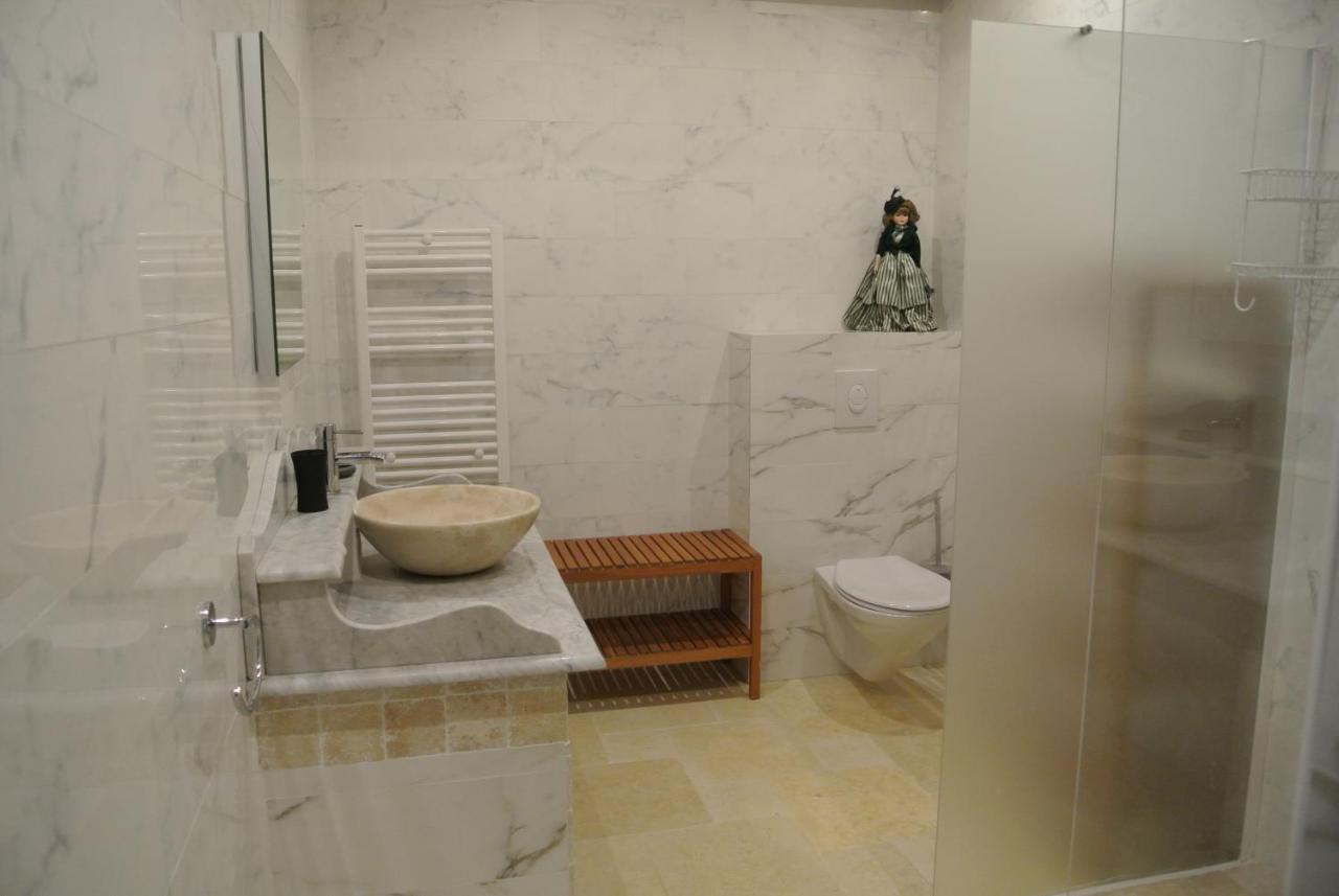 Grand Tamaris Hosting Bed and Breakfast Arles Exteriör bild