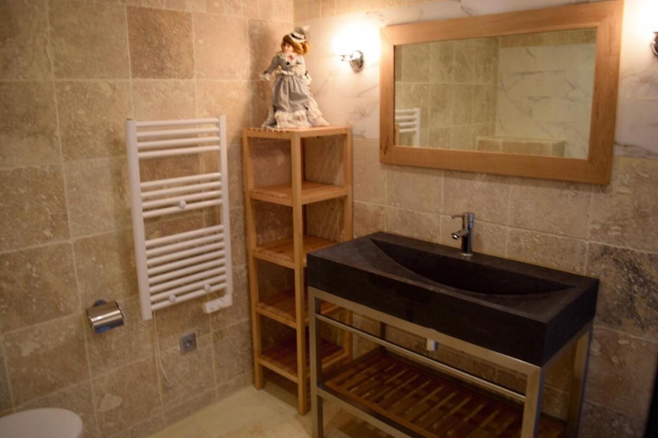Grand Tamaris Hosting Bed and Breakfast Arles Rum bild